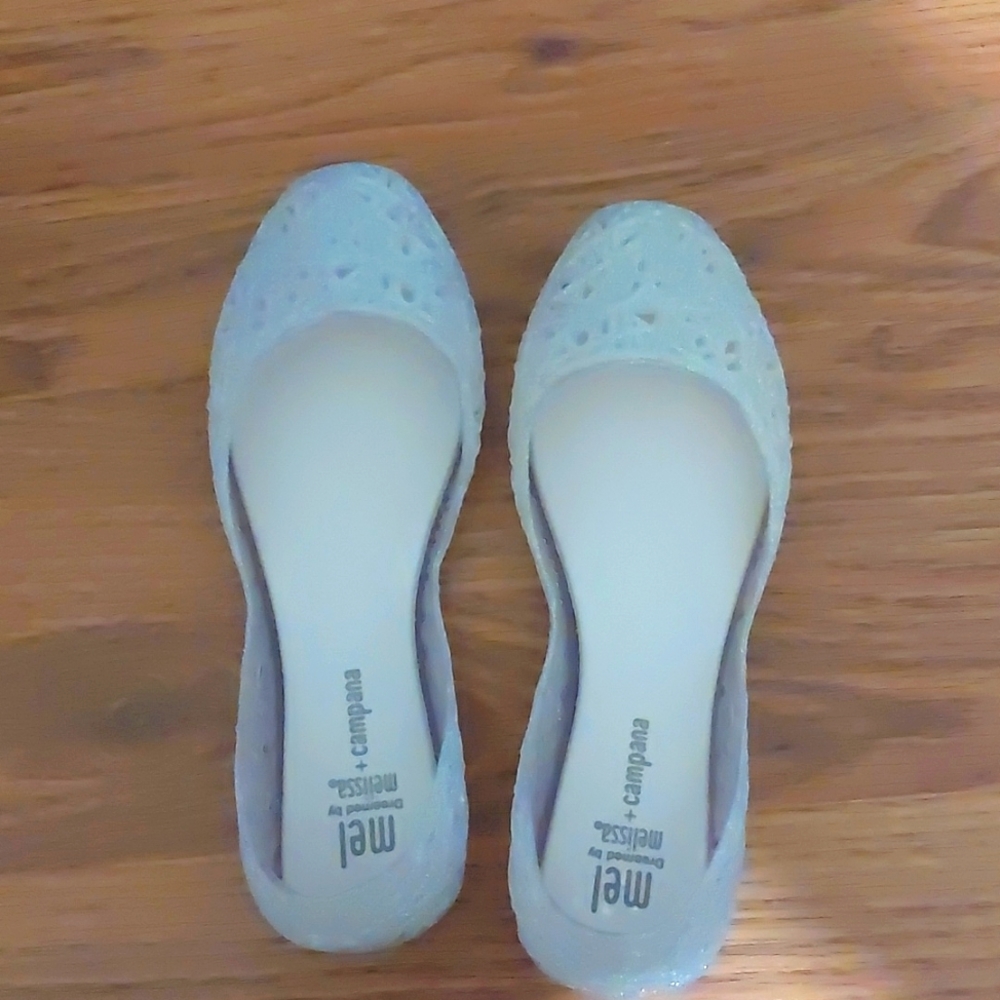 Melissa kid shoe size 1
